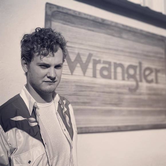 Meet your Posher, Tanner - Picture 1 of 1